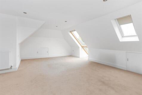 21 Moultrie Road, Rugby