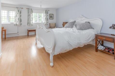 21 Moultrie Road, Rugby