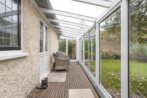 21 Moultrie Road, Rugby