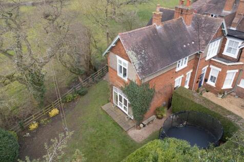 The West Wing, Barby Road
