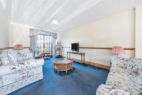 34 Abbotts Walk