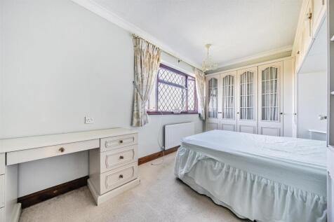 34 Abbotts Walk