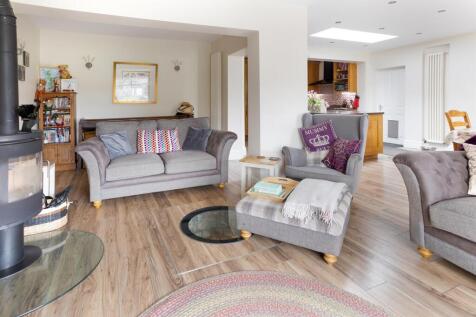 12 Cawston Lane, Dunchurch