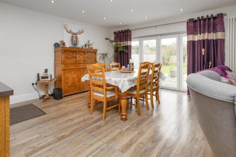 12 Cawston Lane, Dunchurch