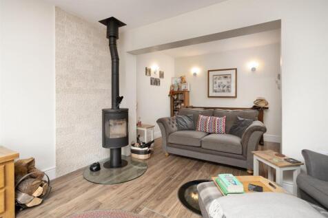 12 Cawston Lane, Dunchurch