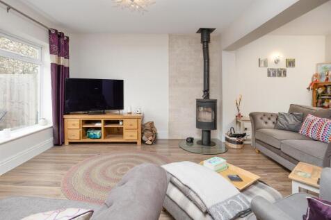 12 Cawston Lane, Dunchurch