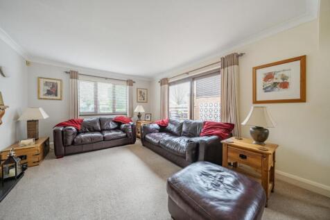 3 Crick Road, Rugby