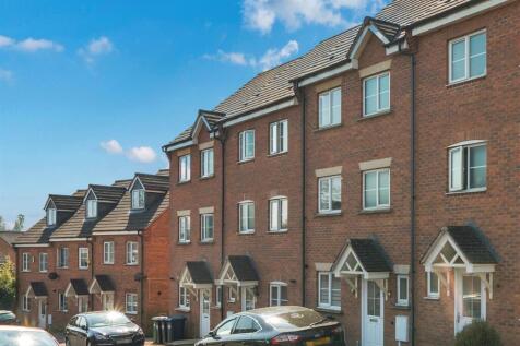 33 Farnborough Avenue