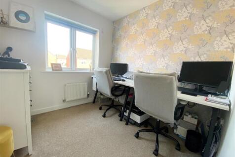 60 Sheepcote Drive