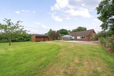 All Oaks Bungalow, Cathiron