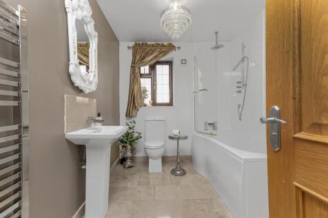 56 Rugby Road, Binley Woods (15).jpg
