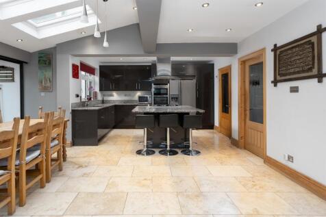 102 Ashlawn Road, Rugby