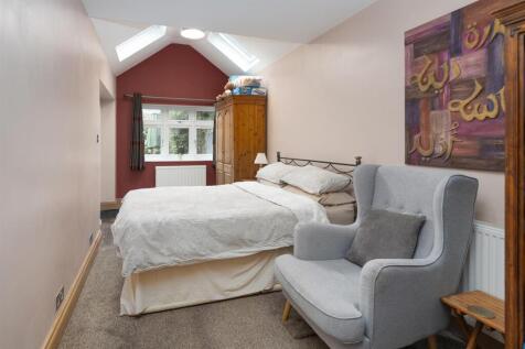 102 Ashlawn Road, Rugby