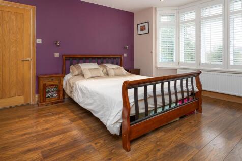 102 Ashlawn Road, Rugby