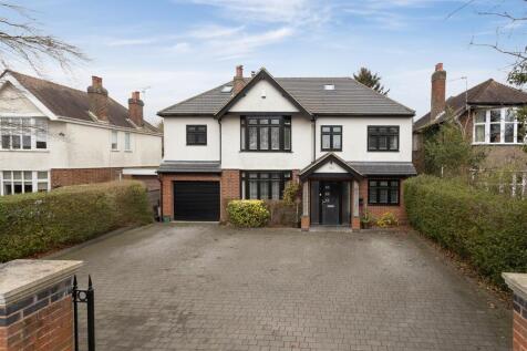 102 Ashlawn Road, Rugby