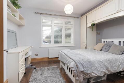 102 Ashlawn Road, Rugby
