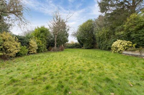 102 Ashlawn Road, Rugby