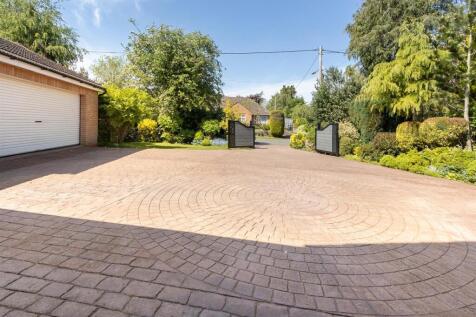 Toad Hall, 44 Kilsby Road, Barby (20).jpg