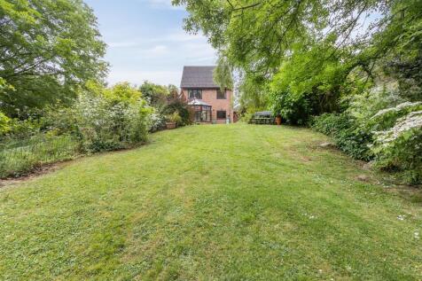 12 Manor House Close, Rugby