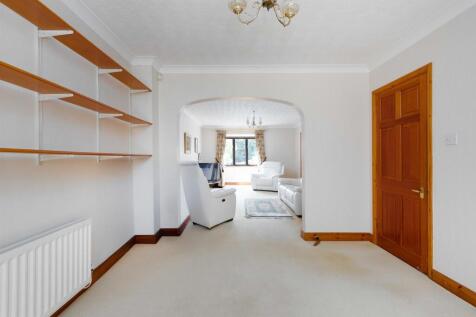 12 Manor House Close, Rugby
