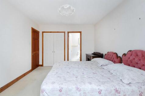 12 Manor House Close, Rugby