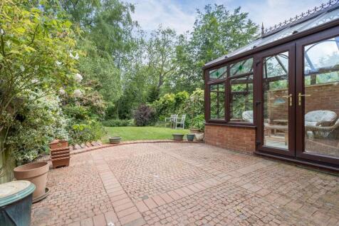 12 Manor House Close, Rugby