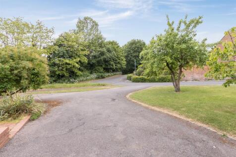 12 Manor House Close, Rugby