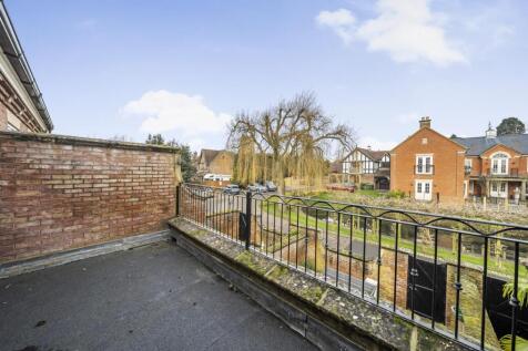 6 Catesby House, Guys Common