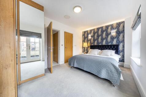 6 Catesby House, Guys Common