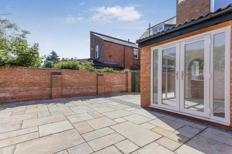 8 Elsee Road, Rugby (26).jpg