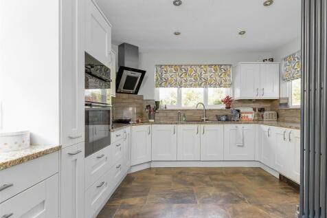 12 Longrood Road