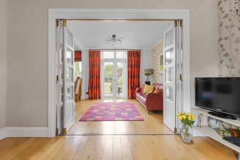 12 Longrood Road