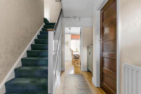 12 Longrood Road