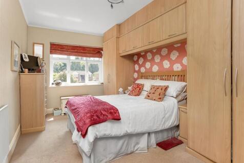 12 Longrood Road