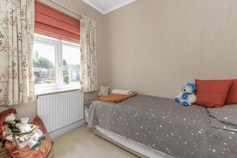 12 Longrood Road