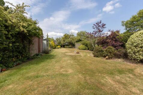 12 Longrood Road