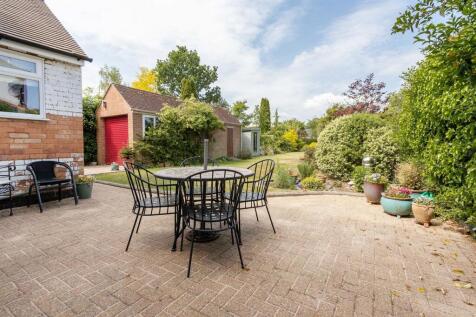 12 Longrood Road