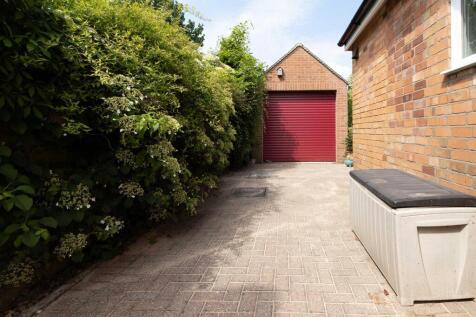 12 Longrood Road