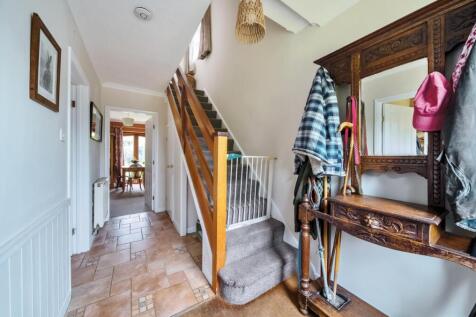 1 Elkins Close, Yelvertoft