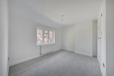 15 Slade Road, Rugby