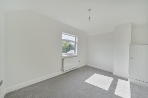 15 Slade Road, Rugby