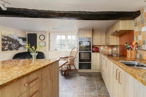 Greys Orchard, Barby