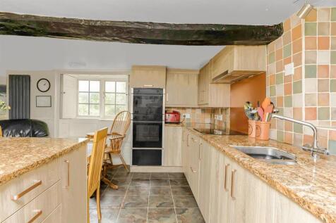 Greys Orchard, Barby