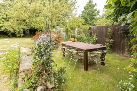 Greys Orchard, Barby