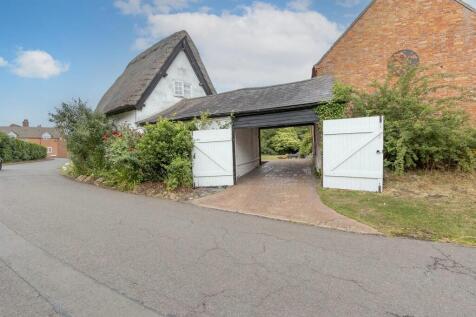 Greys Orchard, Barby