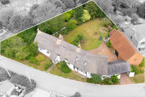 Greys Orchard, Barby