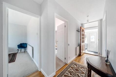 58 Everest Road, Rugby