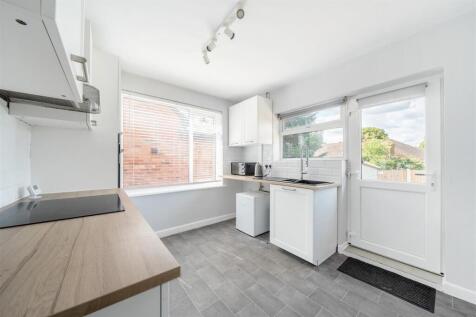 58 Everest Road, Rugby