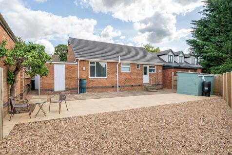 58 Everest Road, Rugby