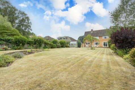 21 Lime Tree Avenue, Rugby